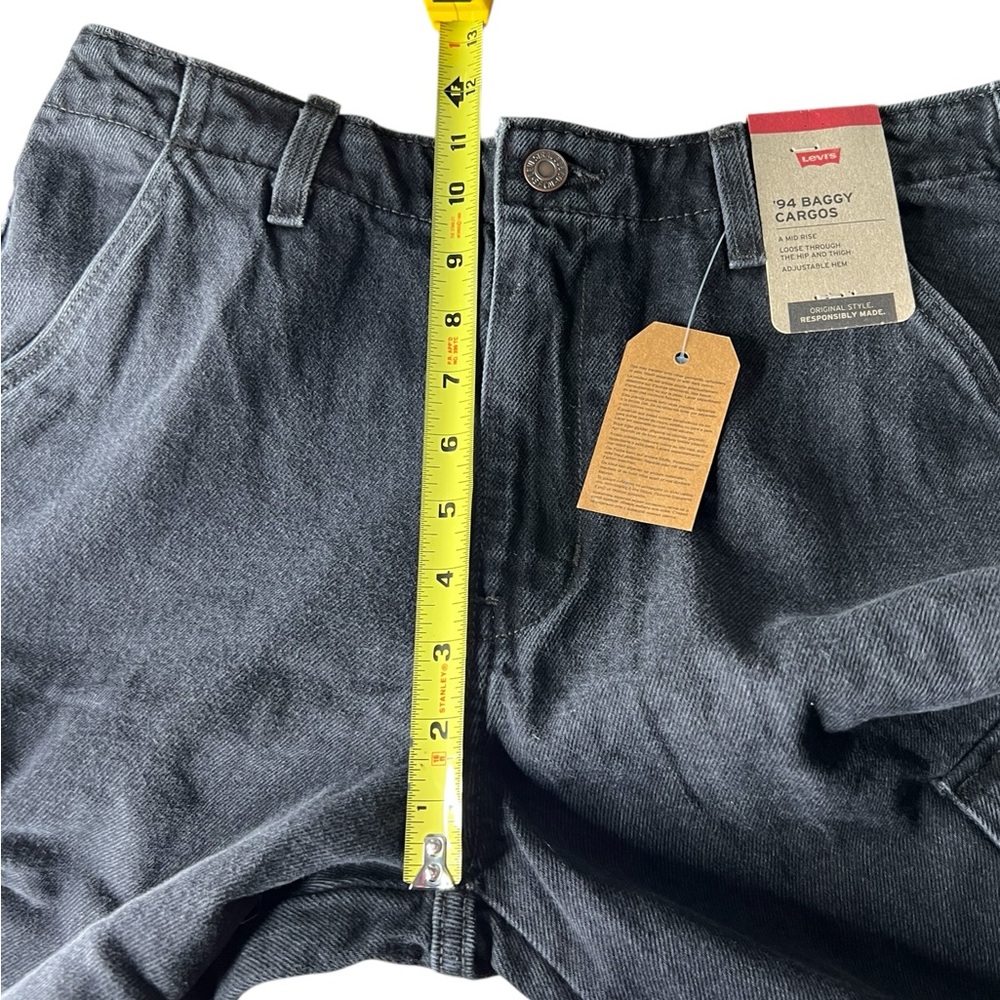 Levi's 94 Baggy Cargo Jeans - Picture 14 of 16